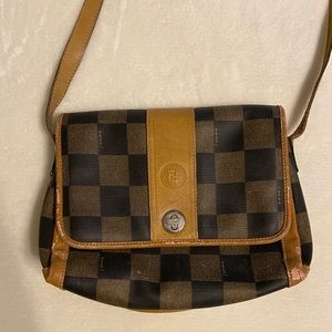Vintage Fendi cross body bag